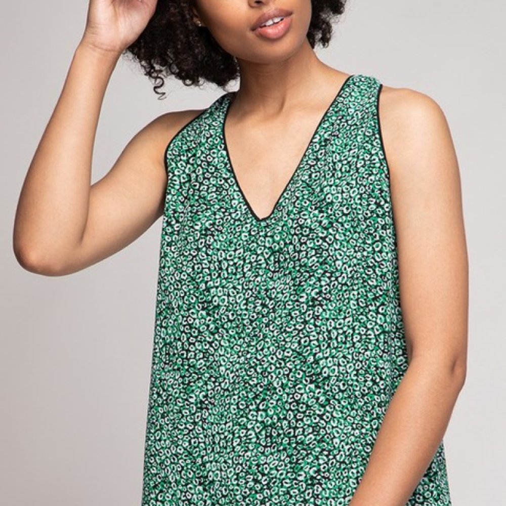 Tie Neck Sleeveless Top